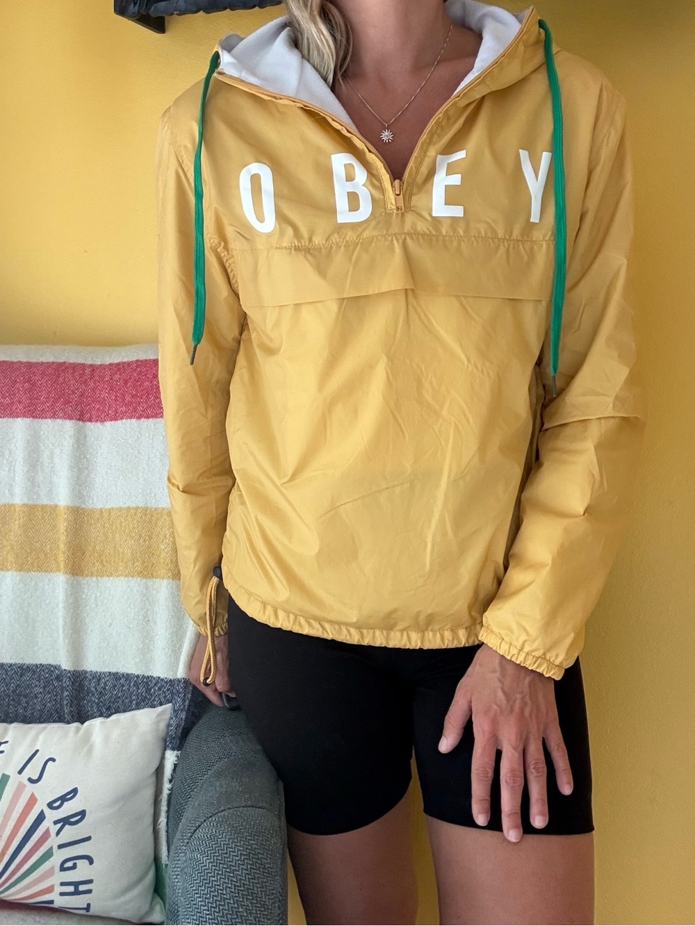 Obey Mustard Yellow Pullover Rain Jacket Waterproof Windbreaker XS Quaterzip
